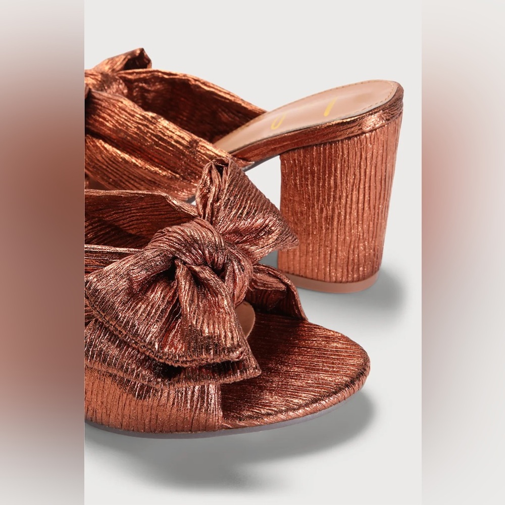 Lulu's Copper Bow Accent Mules - Picture 5 of 5